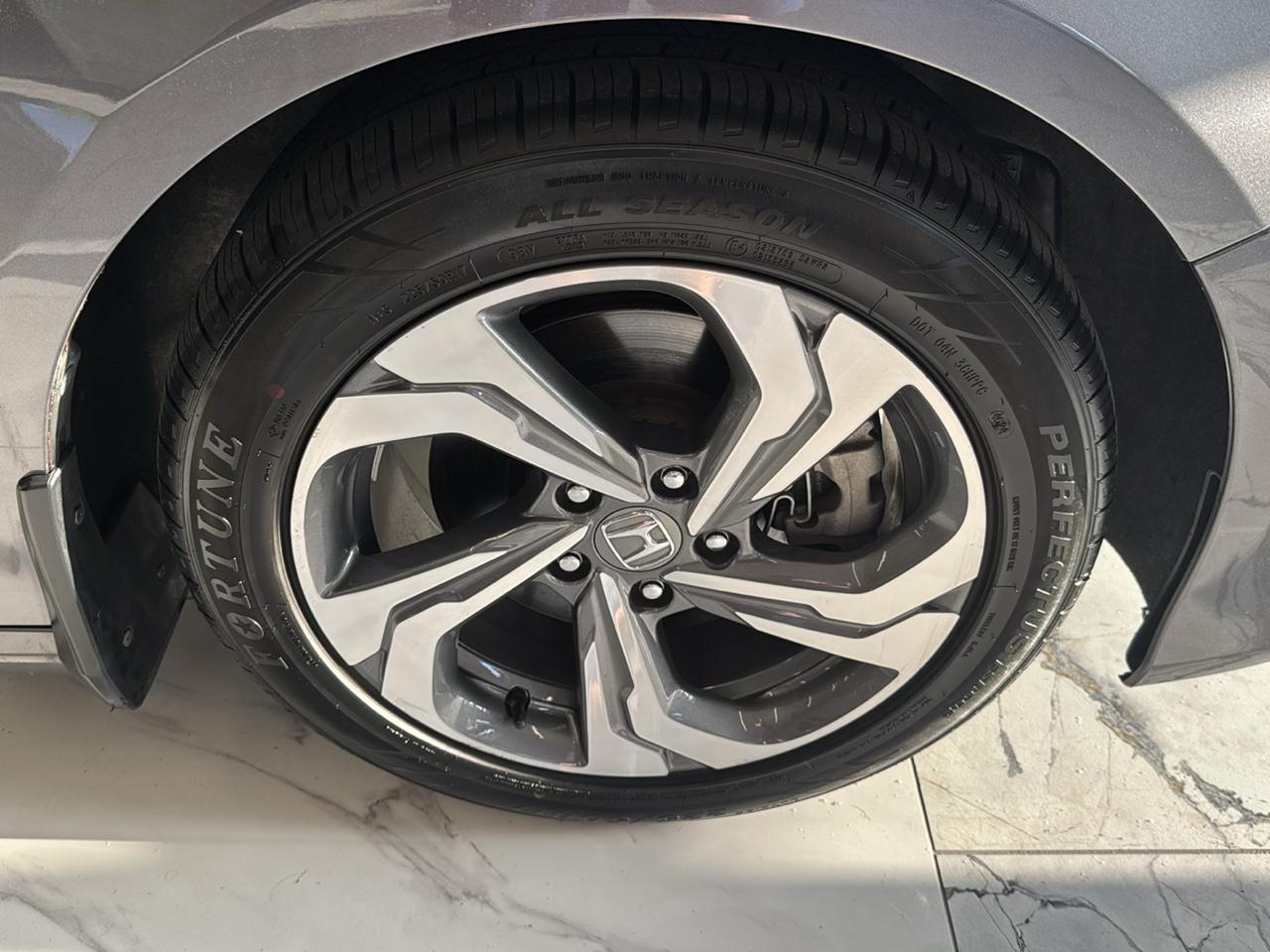 Honda Accord Sedan EX-L 2.0T Auto 2018