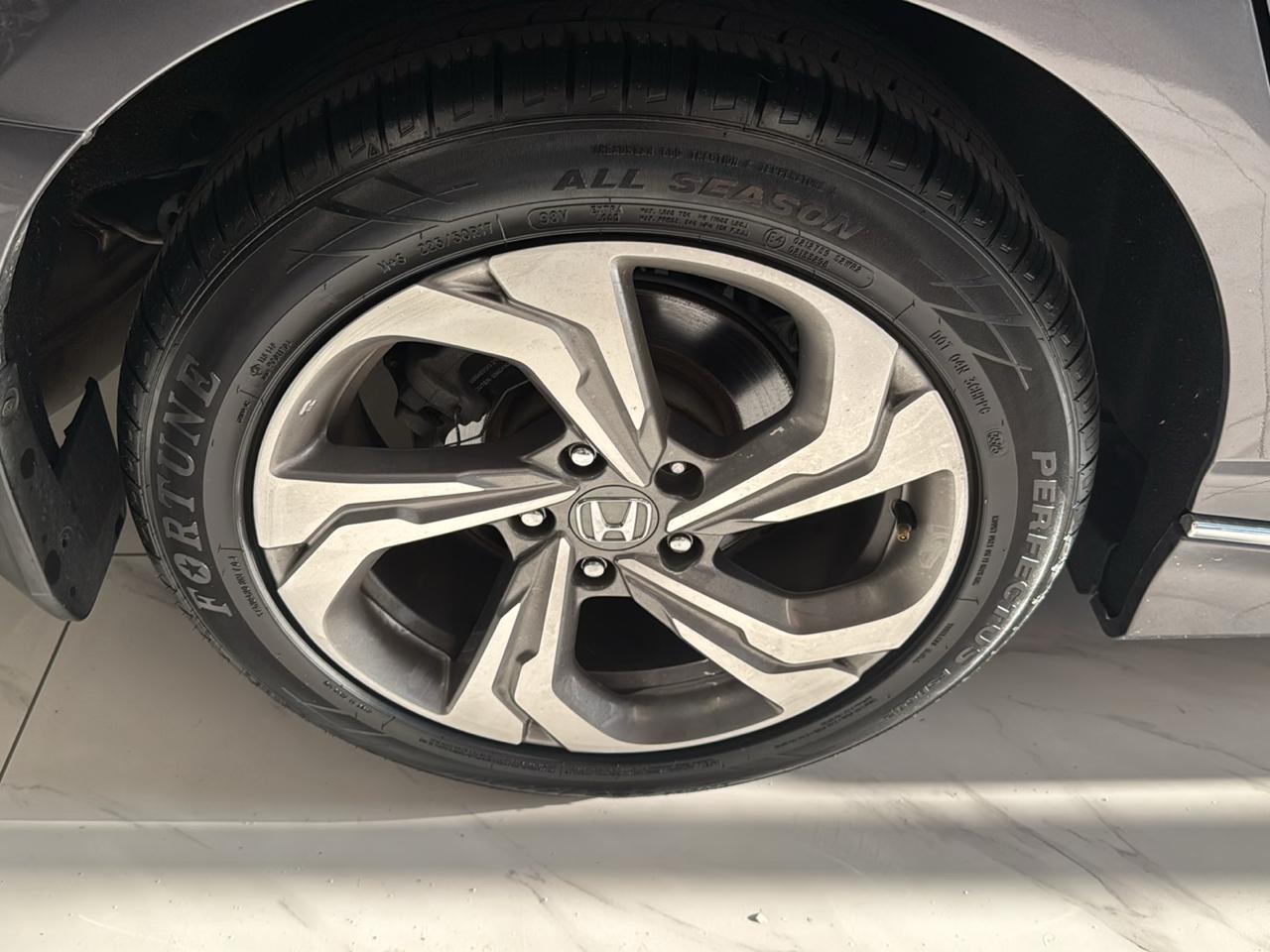 Honda Accord Sedan EX-L 2.0T Auto 2018