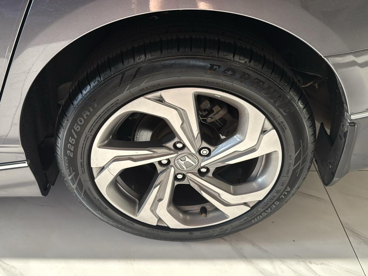 Honda Accord Sedan EX-L 2.0T Auto 2018