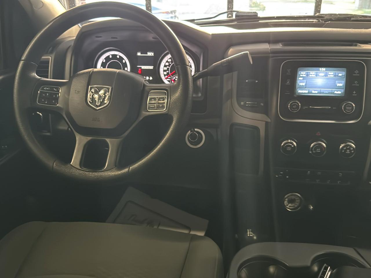 RAM 3500 4WD Crew Cab 149" Tradesman 2015