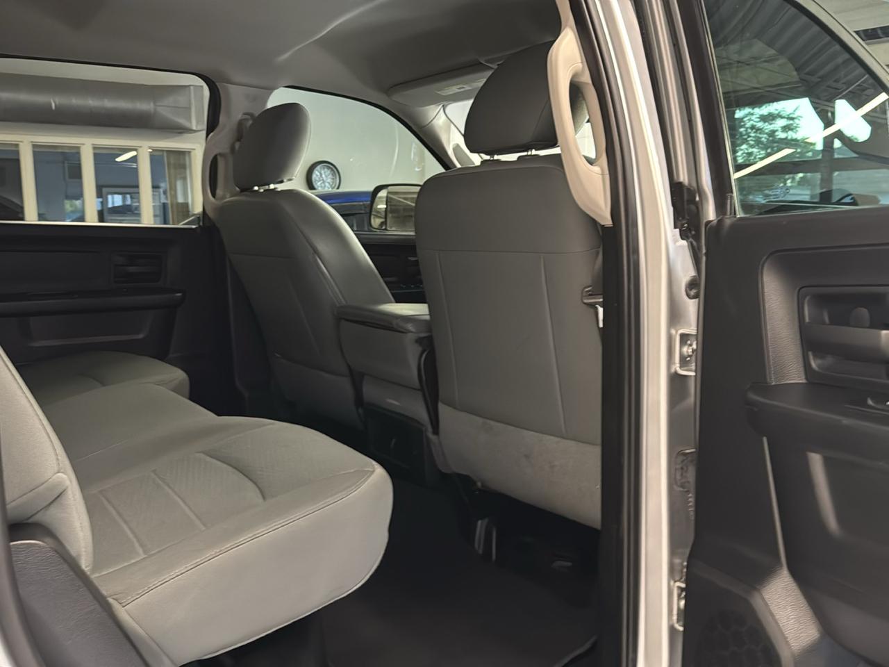 RAM 3500 4WD Crew Cab 149" Tradesman 2015