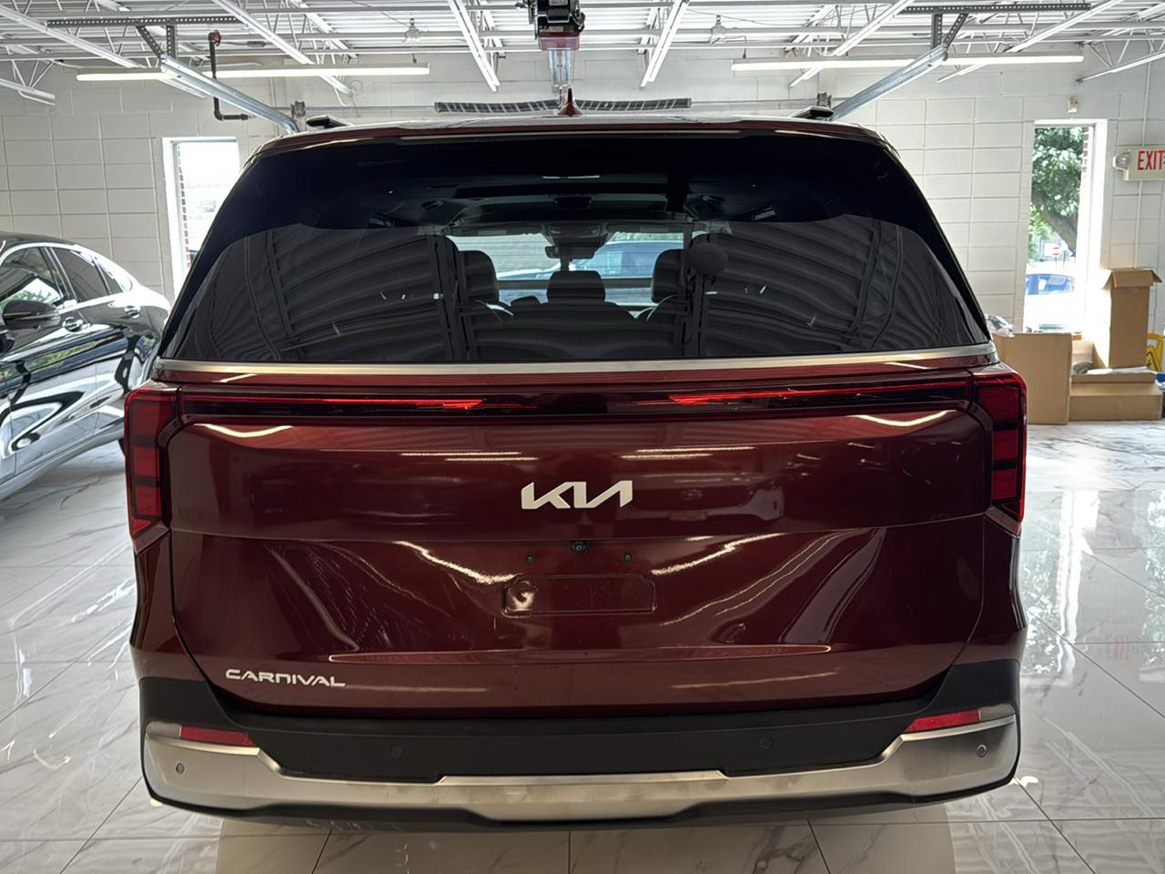 Kia Carnival SX FWD 2025