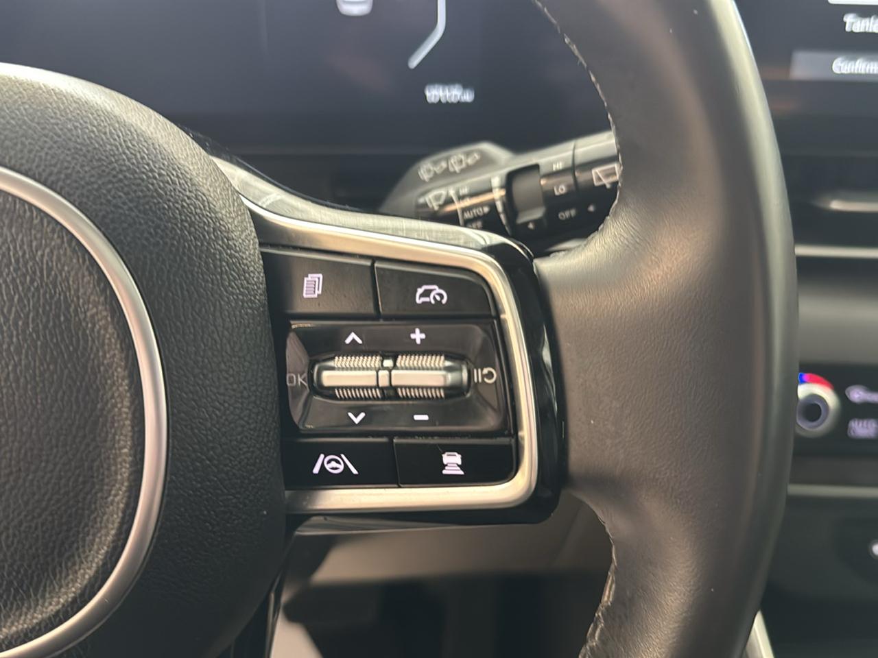 Kia Carnival SX FWD 2025
