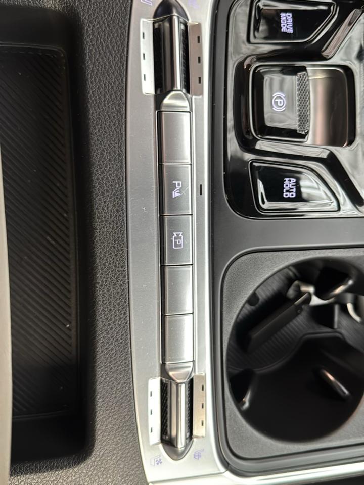Kia Carnival SX FWD 2025
