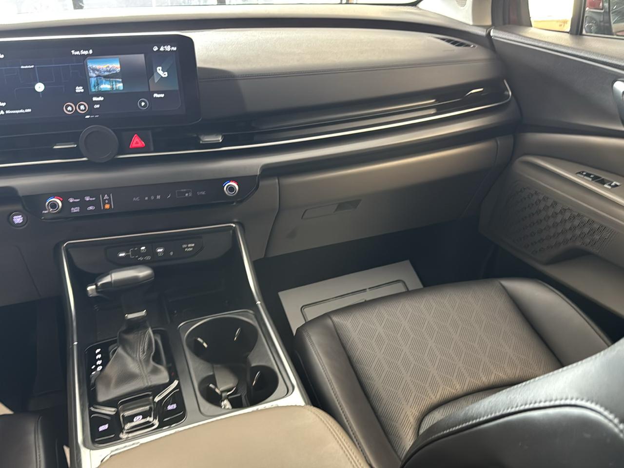 Kia Carnival SX FWD 2025