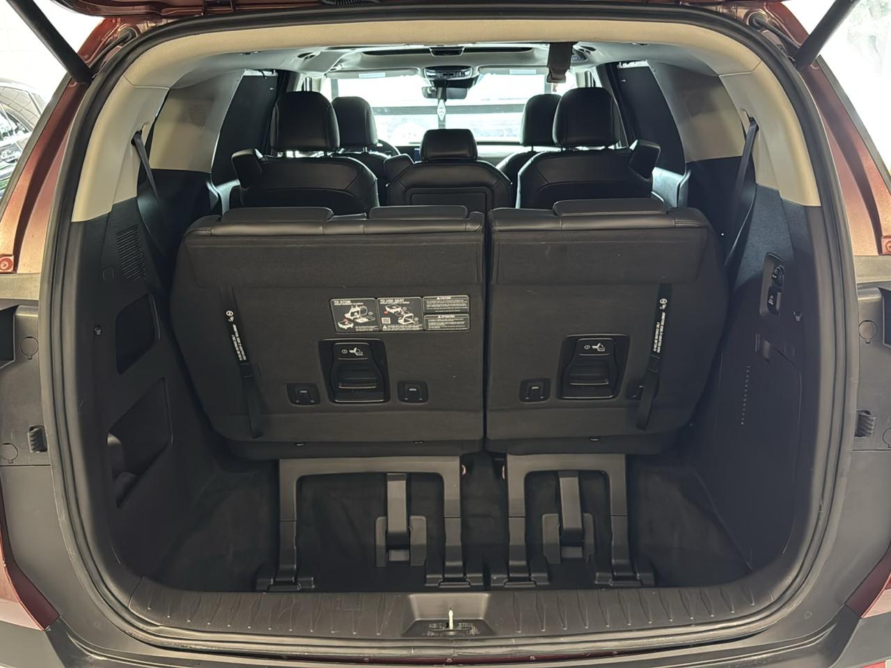 Kia Carnival SX FWD 2025