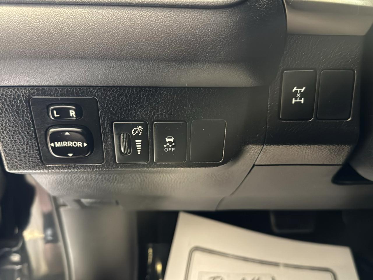 Toyota RAV4 AWD 4dr LE (Natl) 2015