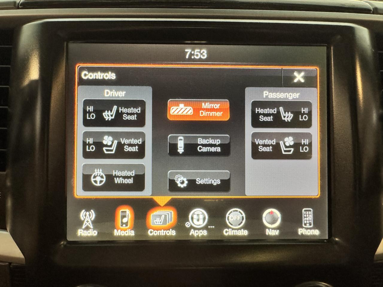 RAM 2500 4WD Mega Cab 160.5" Laramie Longhorn 2017