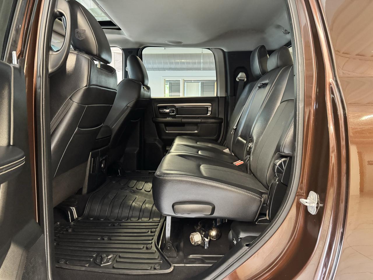 RAM 2500 4WD Mega Cab 160.5" Laramie Longhorn 2017