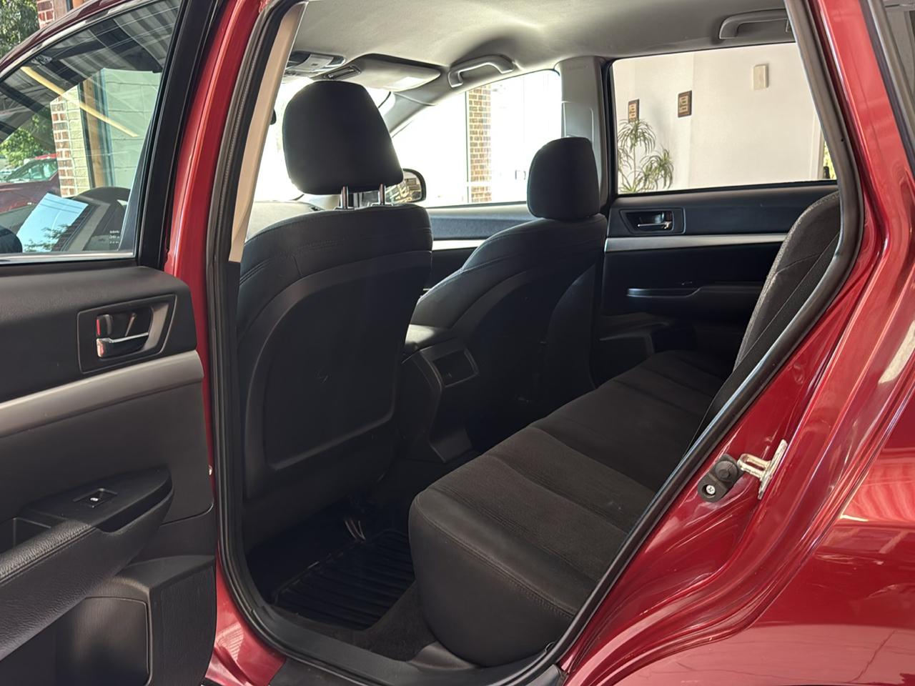 Subaru Outback 4dr Wgn H4 Auto 2.5i 2014