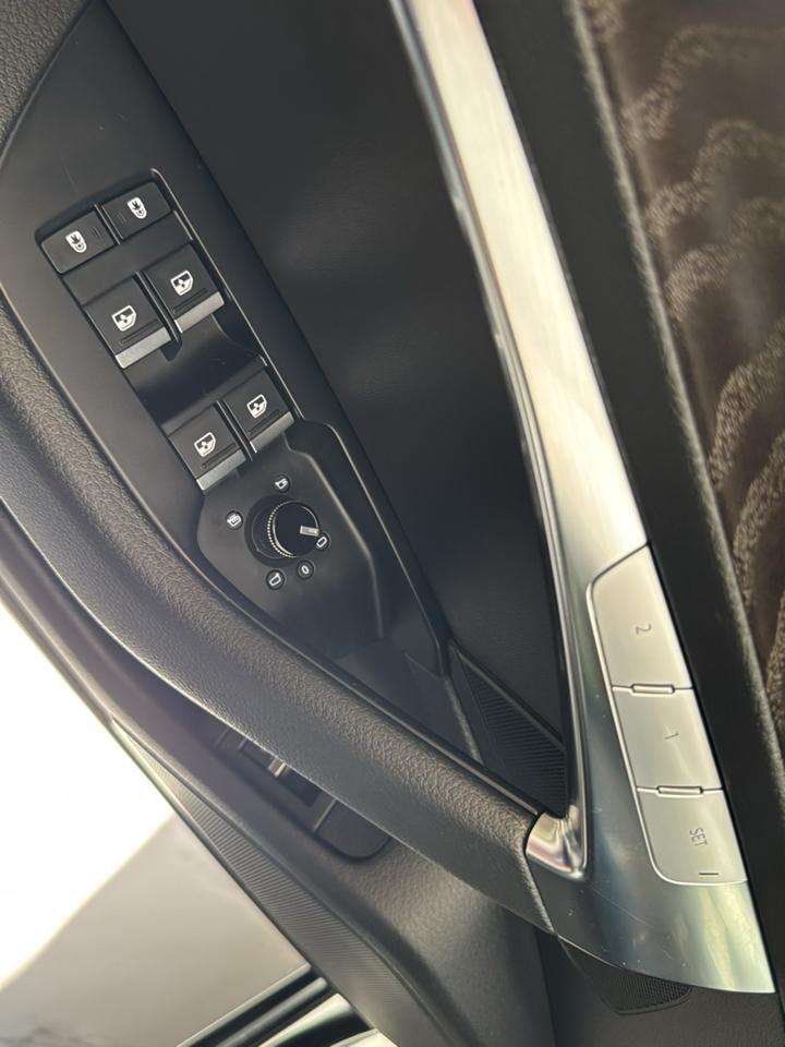 Audi A6 Sedan Premium 45 TFSI quattro 2023