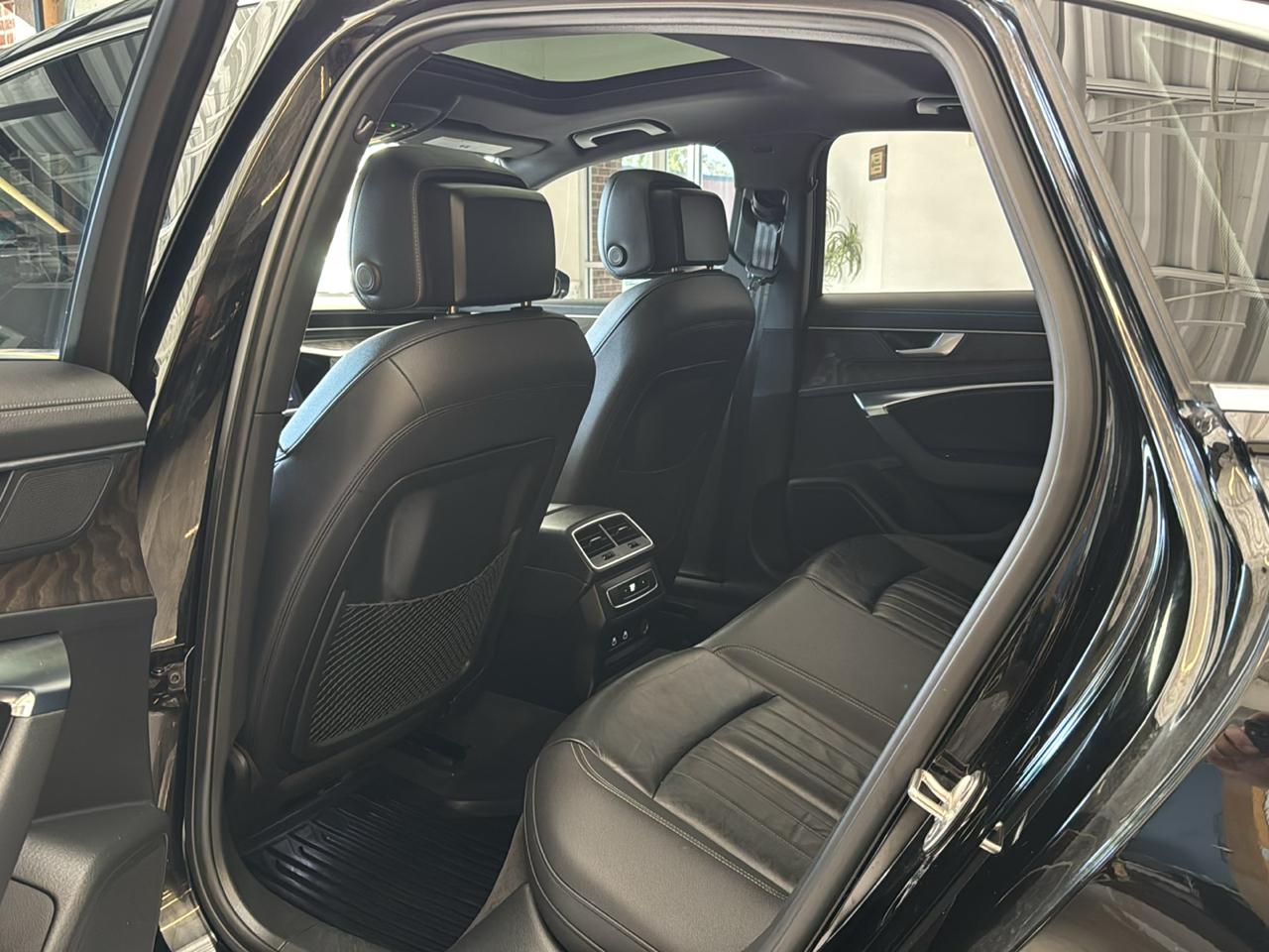 Audi A6 Sedan Premium 45 TFSI quattro 2023