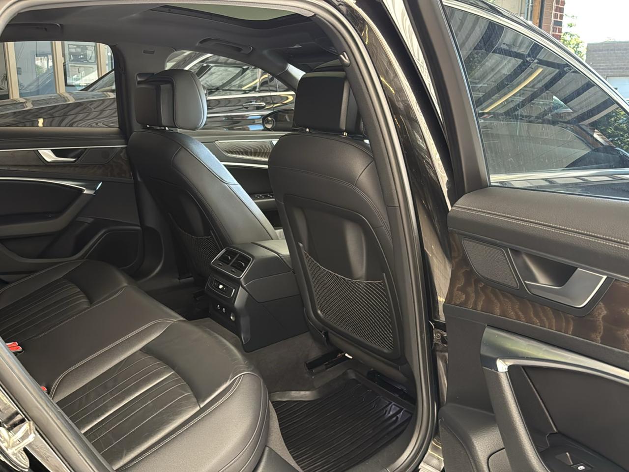 Audi A6 Sedan Premium 45 TFSI quattro 2023