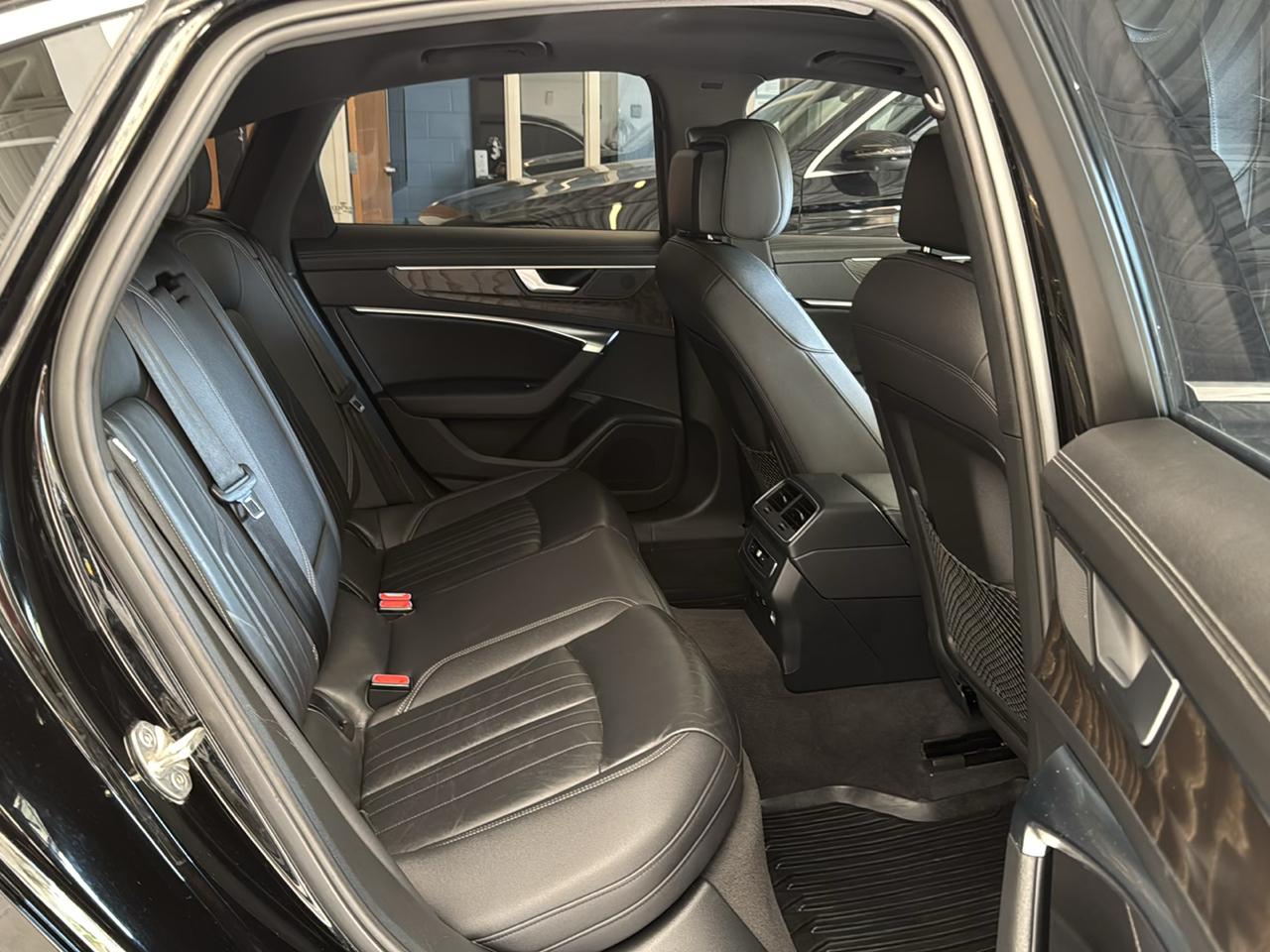 Audi A6 Sedan Premium 45 TFSI quattro 2023