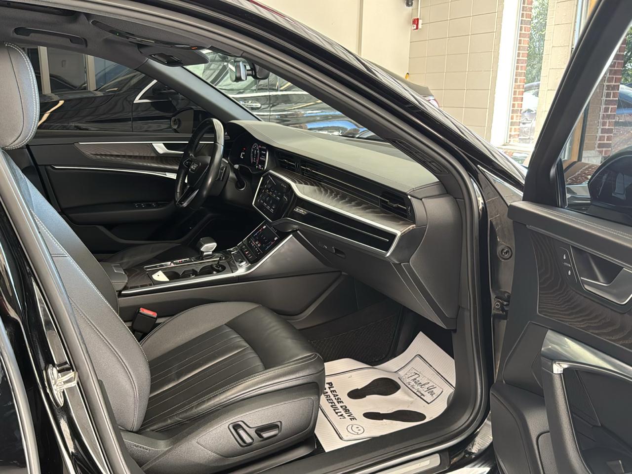 Audi A6 Sedan Premium 45 TFSI quattro 2023