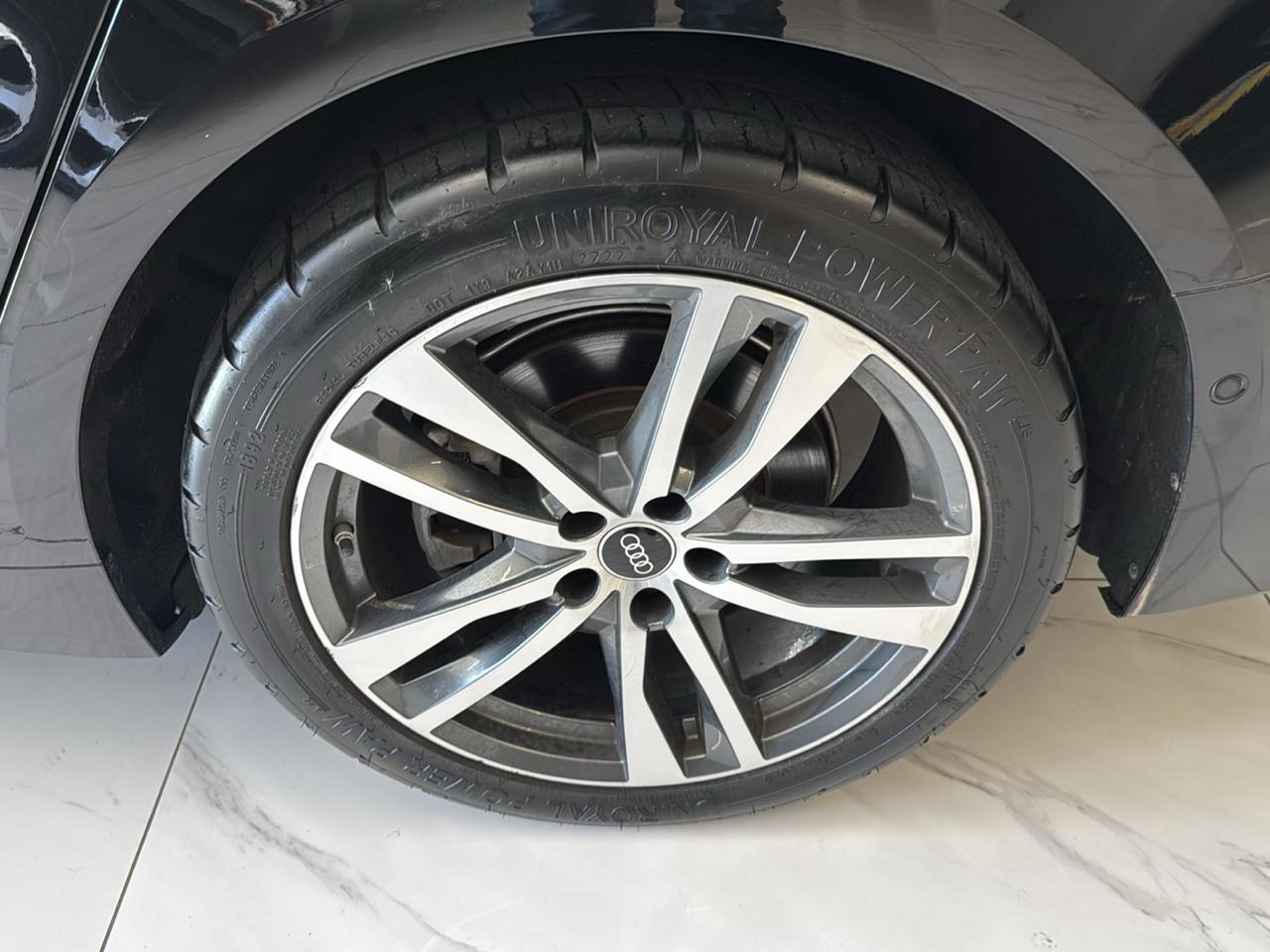 Audi A6 Sedan Premium 45 TFSI quattro 2023