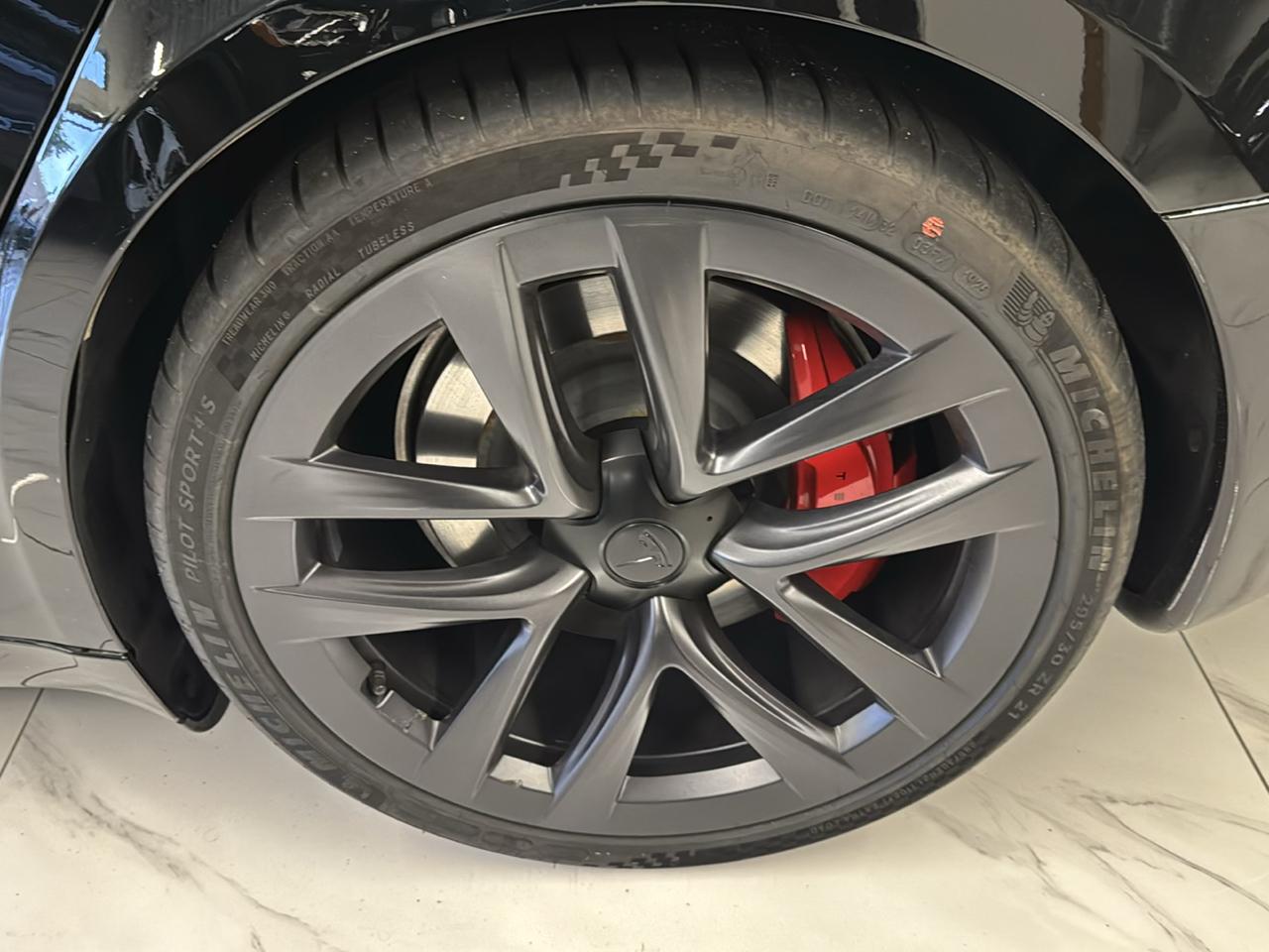 Tesla Model S Plaid AWD 2024