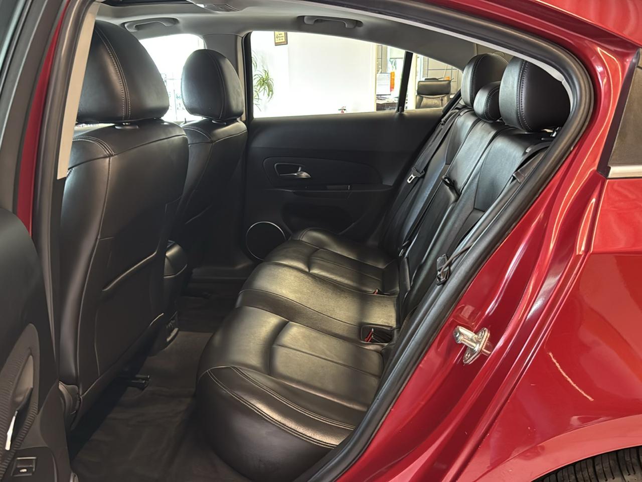 Chevrolet Cruze 4dr Sdn LTZ 2011