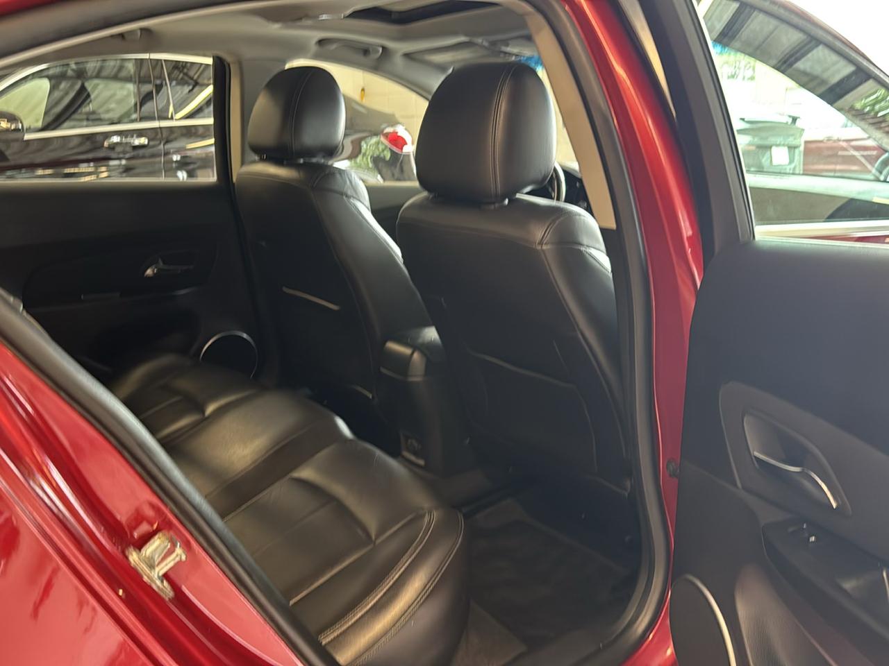 Chevrolet Cruze 4dr Sdn LTZ 2011