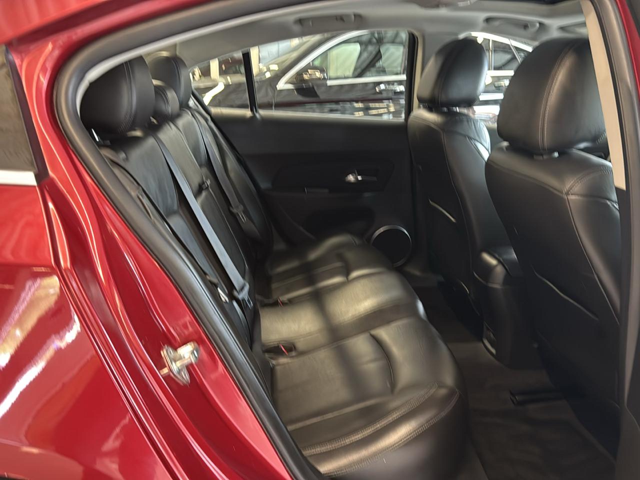 Chevrolet Cruze 4dr Sdn LTZ 2011