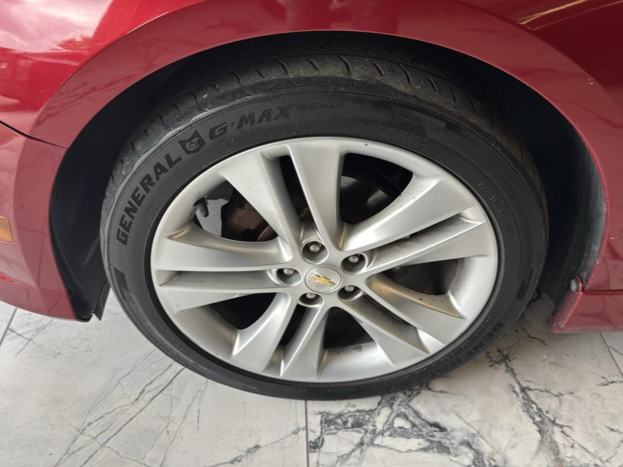 Chevrolet Cruze 4dr Sdn LTZ 2011