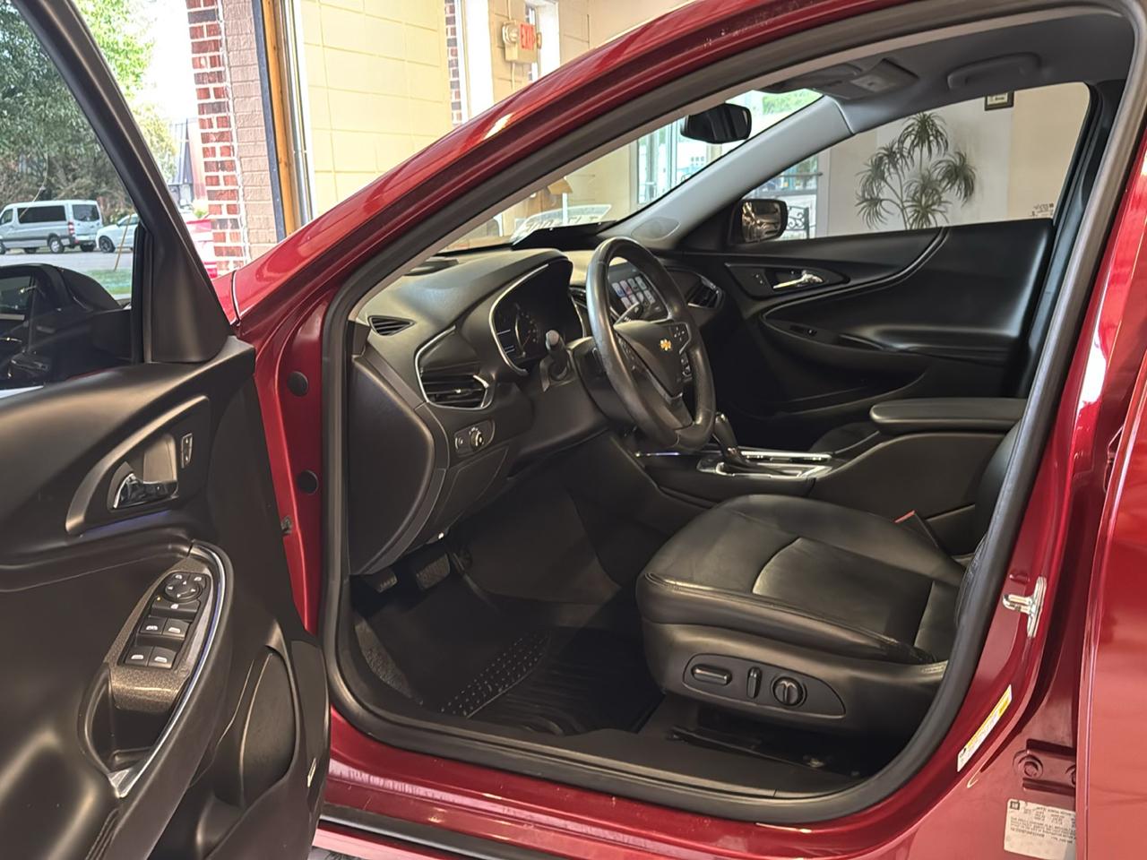 Chevrolet Malibu 4dr Sdn LT w/1LT 2017