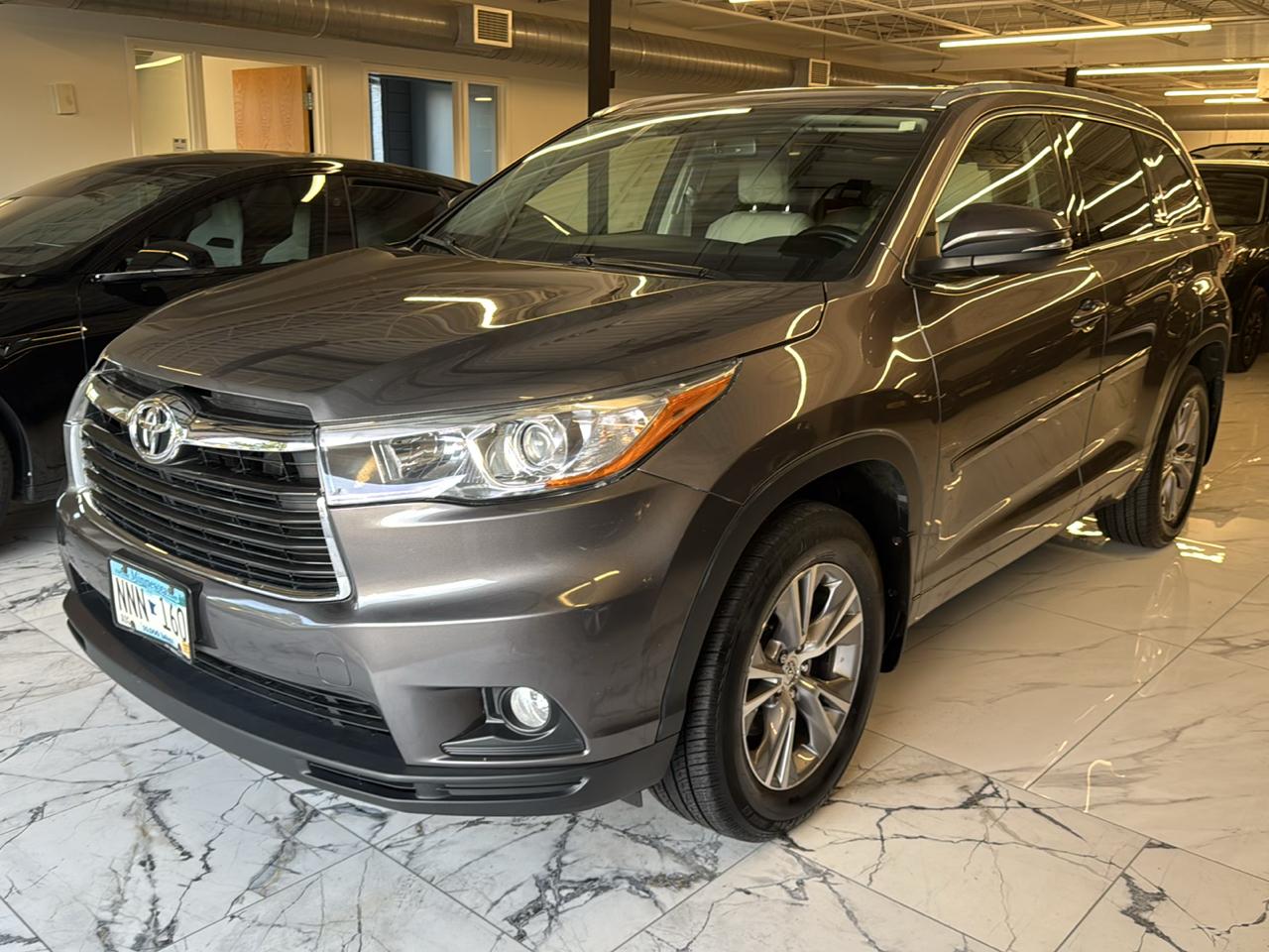 Toyota Highlander AWD 4dr V6 XLE (Natl) 2015
