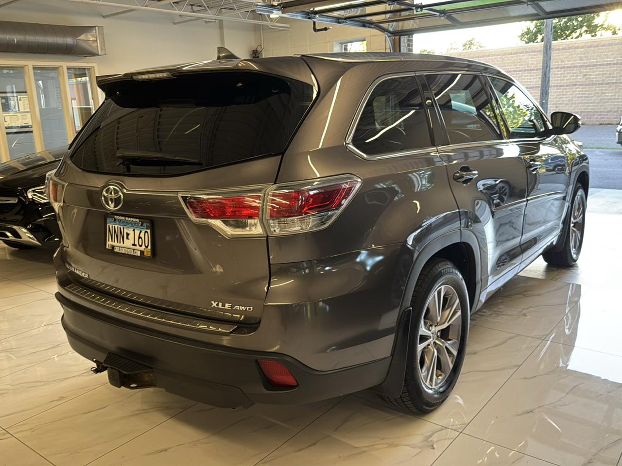 Toyota Highlander AWD 4dr V6 XLE (Natl) 2015