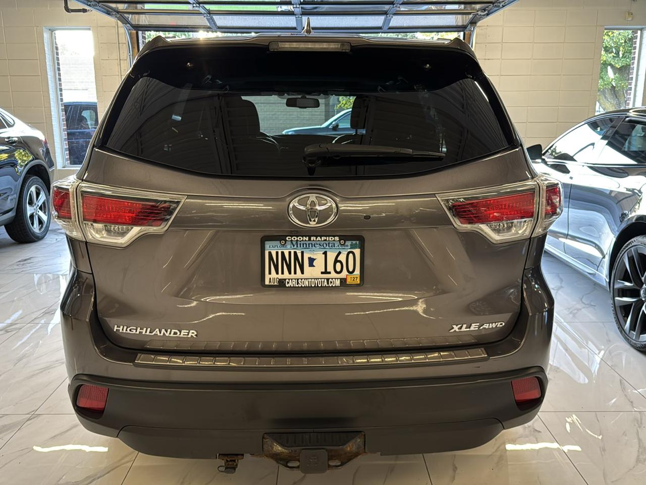 Toyota Highlander AWD 4dr V6 XLE (Natl) 2015
