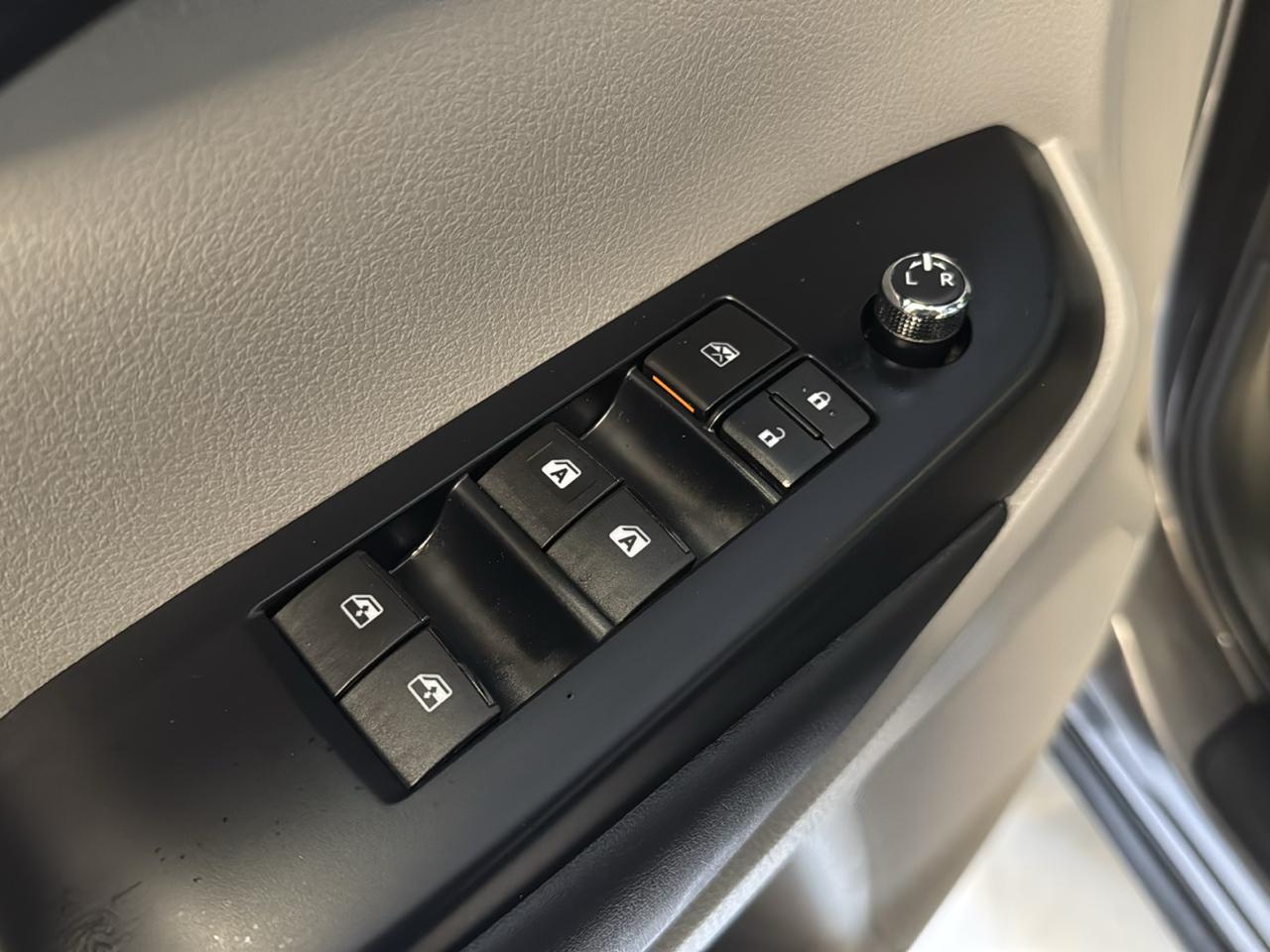 Toyota Highlander AWD 4dr V6 XLE (Natl) 2015