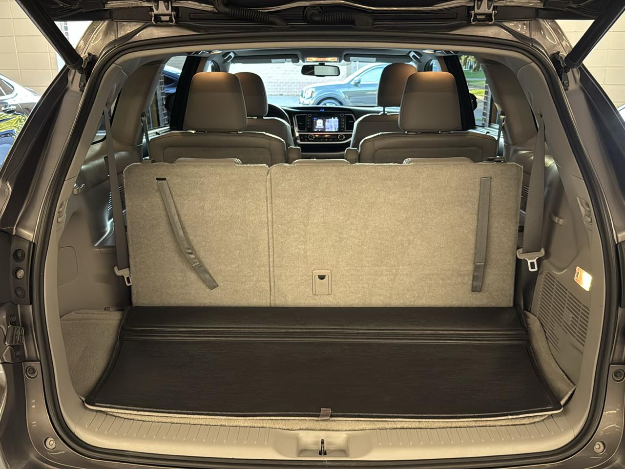 Toyota Highlander AWD 4dr V6 XLE (Natl) 2015