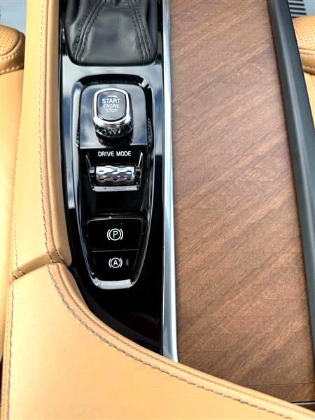 Volvo XC90  2019