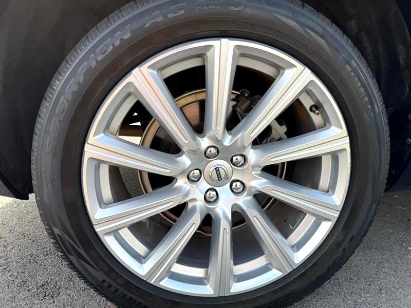Volvo XC90  2019
