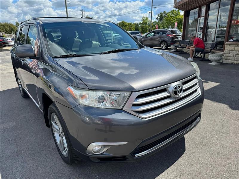 Toyota Highlander  2011