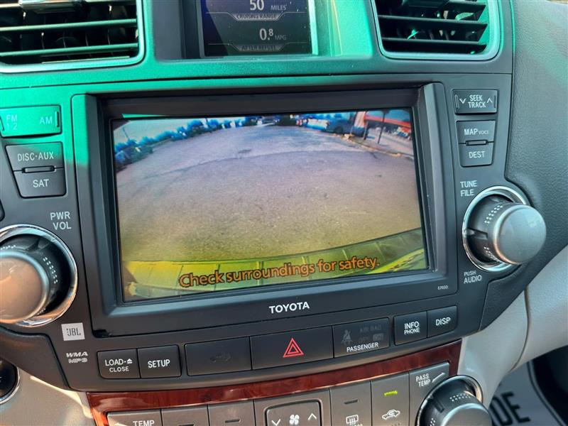 Toyota Highlander  2011