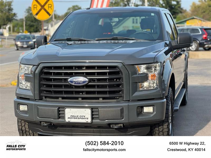 2016 Ford F-150 XLT Pickup 4D 5 1/2 ft