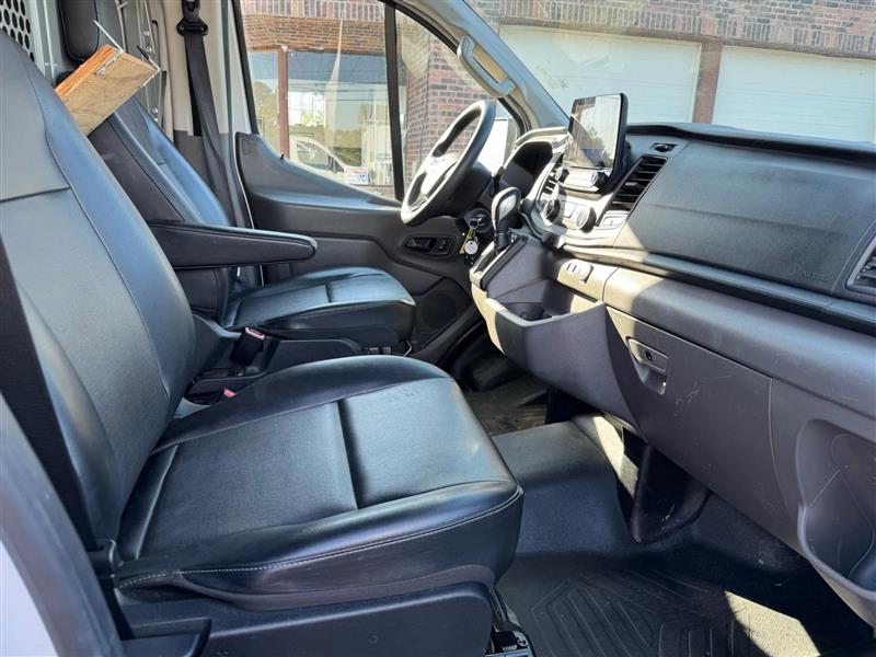 2020 Ford Transit Cargo Van photo 30