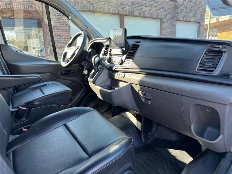 2020 Ford Transit Cargo Van photo 31