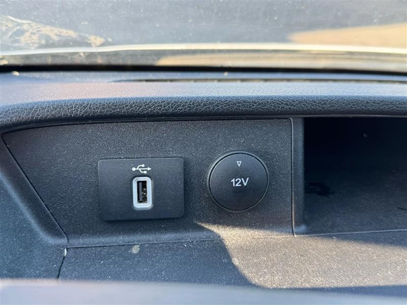 2020 Ford Transit Cargo Van photo 37