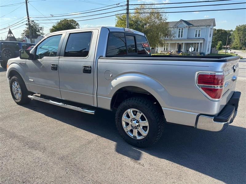 2013 Ford F-150 XLT photo 4