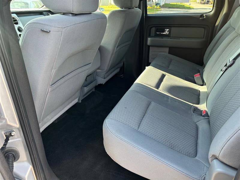 2013 Ford F-150 XLT photo 20