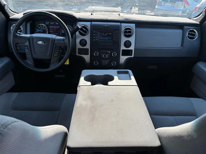 2013 Ford F-150 XLT photo 31