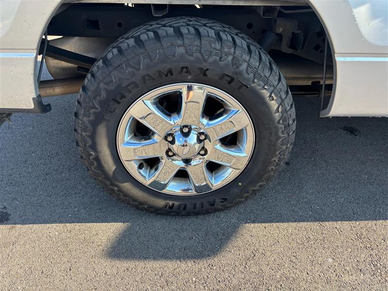2013 Ford F-150 XLT photo 35