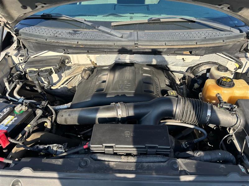2013 Ford F-150 XLT photo 39
