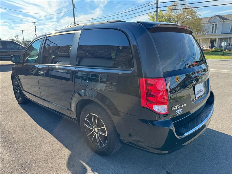 2019 Dodge Grand Caravan GT photo 9