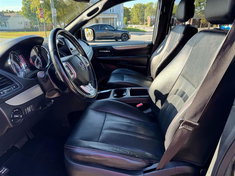 2019 Dodge Grand Caravan GT photo 21