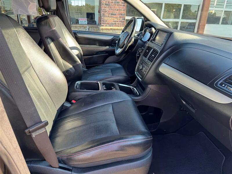 2019 Dodge Grand Caravan GT photo 27