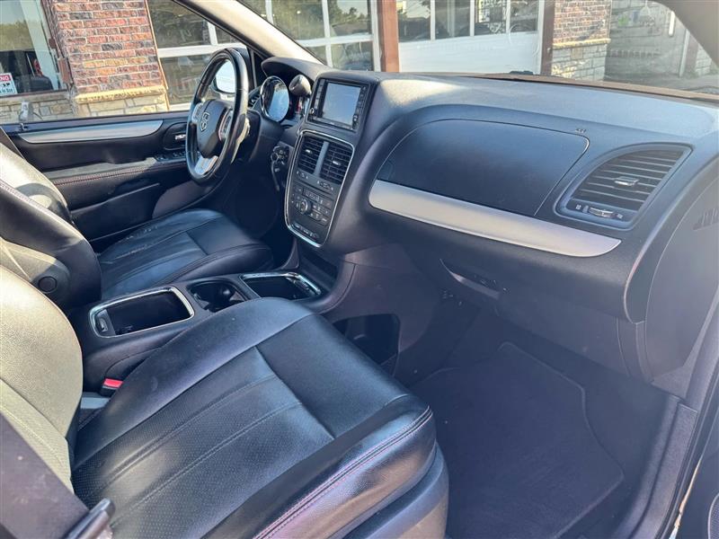 2019 Dodge Grand Caravan GT photo 28