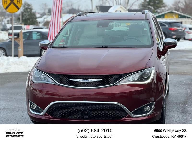 2017 Chrysler Pacifica Limited Minivan 4D
