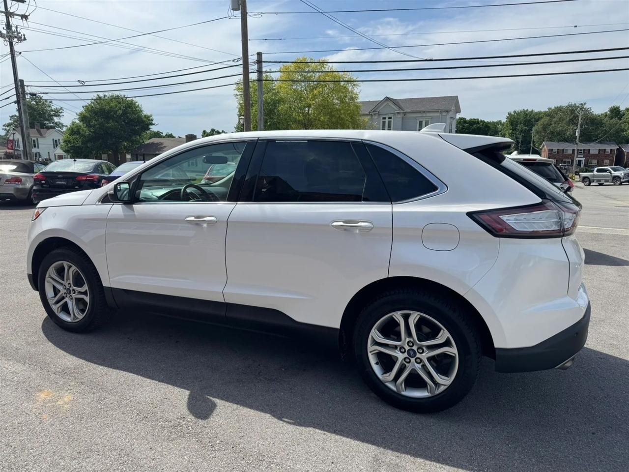2018 Ford Edge Titanium - Photo 9
